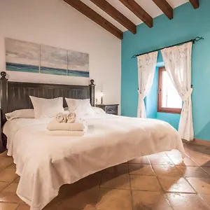 Hotel Petit, Alaro